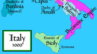 Historische Karte Italiens um das Jahr 1000 mit Regionen wie Sardinien, Apulien und dem Emirat Sizilien.